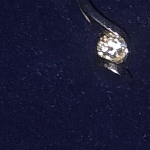 Diamond and gold pendant